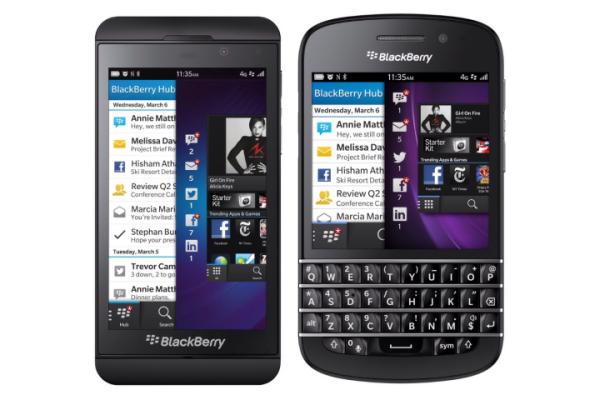 BlackBerry Q10 vs. Z10 and iPhone 5