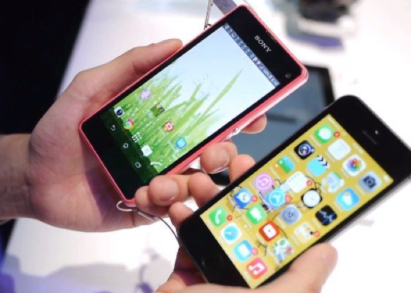 iphone-5s-vs-sony-xperia-z1-compact