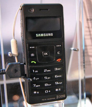 Samsung Ultra Music F300 mobile phone
