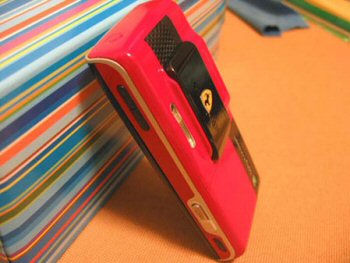 Sony Ericsson K800i Ferrari Special Edition