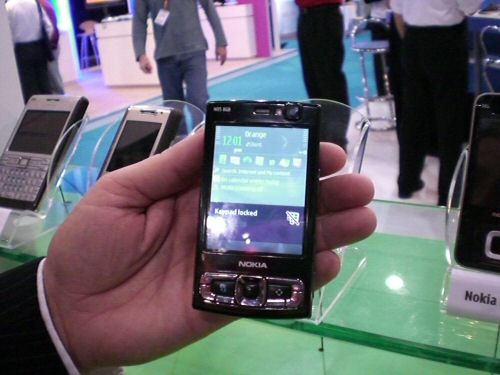 Nokia N95 8GB lets get closer