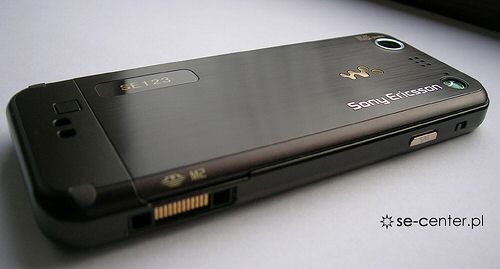 Sony Ericsson W890i pic 2