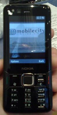 Nokia N82