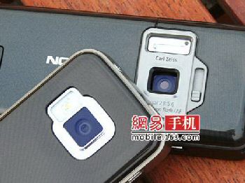 Nokia N78 vs the Nokia N82