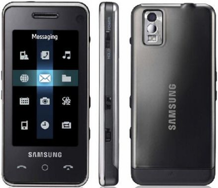 Samsung F490 now on sale with Vodafone with amazing deals