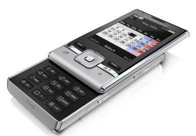 Sony Ericsson T715 and Bluetooth VH310 Headset: Details and Photos