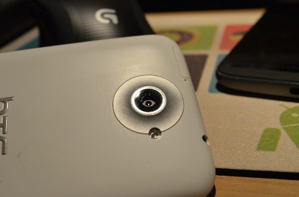 HTC One M8 vs One X camera lens durability shocker b