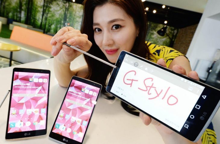 LG G Stylo with built-in stylus