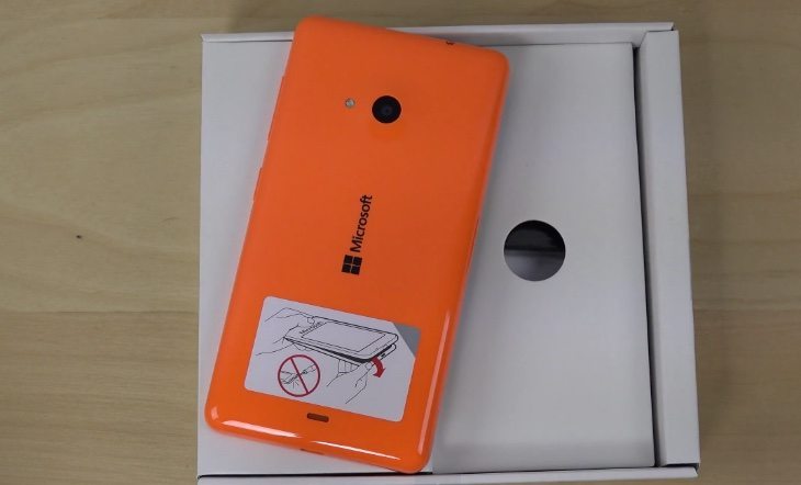 Microsoft Lumia 535 unboxing b