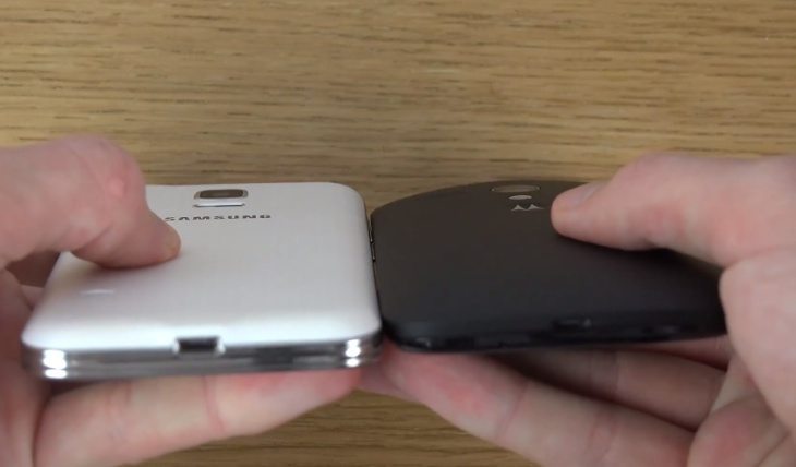 Moto G vs Galaxy S5 mini b