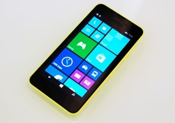 Nokia XL vs Nokia Lumia 630 in face-off for India b