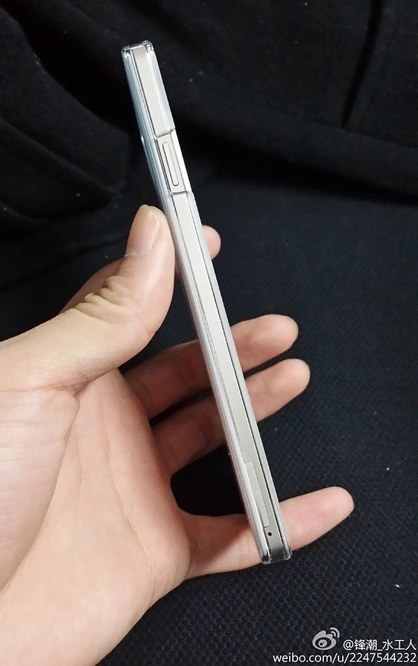 Oppo R1 design in hands-on photos pic 2