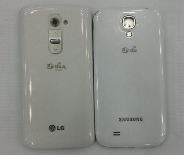 Samsung Galaxy S4 vs LG G2 side-by-side evaluation rear