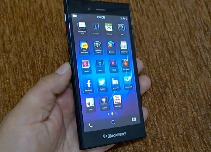 Zenfone 5 vs BlackBerry Z3 b