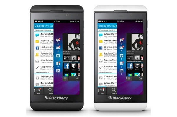 nexus-4-vs-blackberry-z10-b